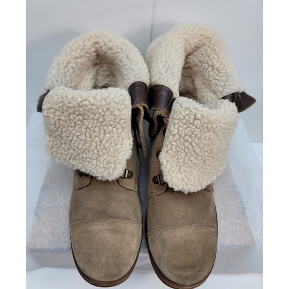 UGG Australia suede leather upper and sheepskin - Picture 6 of 16